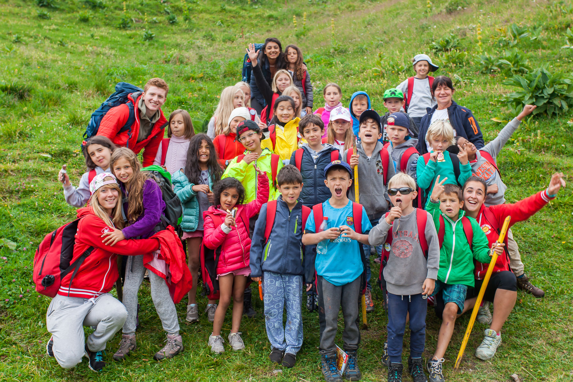 Hiking5 International Summer Camp Montana